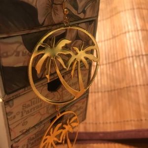 Palm tree 🌴 hoop earrings